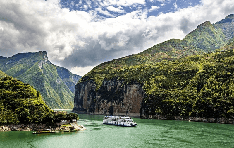 2025 九寨溝 長江三峽 洲際酒店超豪華五星升級版12日