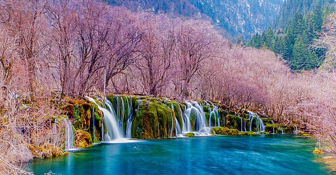 九寨溝 长江三峡11日